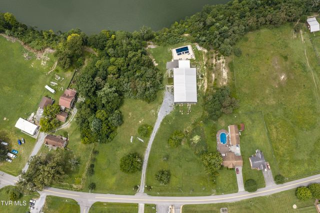 809 South Austin Springs Road, Johnson City, TN 37601