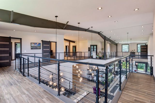 809 South Austin Springs Road, Johnson City, TN 37601