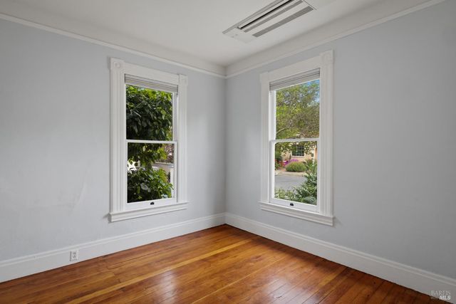 640 Charles St, Santa Rosa, CA 95404