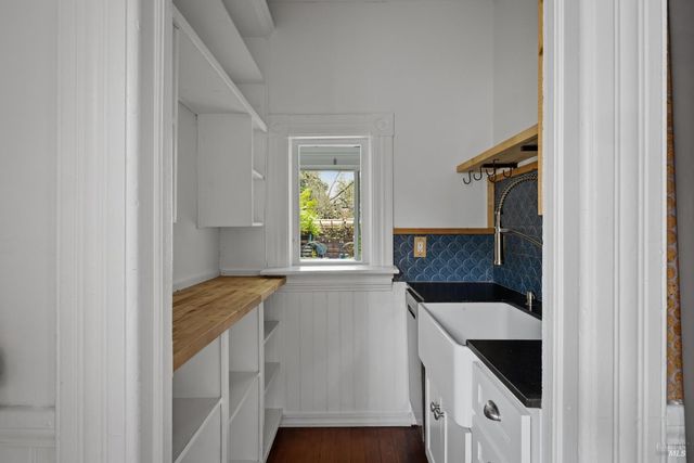 640 Charles St, Santa Rosa, CA 95404