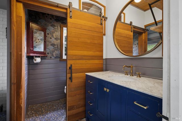 640 Charles St, Santa Rosa, CA 95404