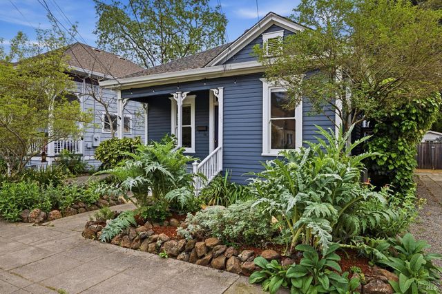 640 Charles St, Santa Rosa, CA 95404