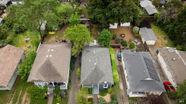 640 Charles St, Santa Rosa, CA 95404