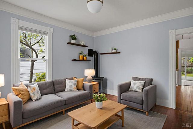 640 Charles St, Santa Rosa, CA 95404