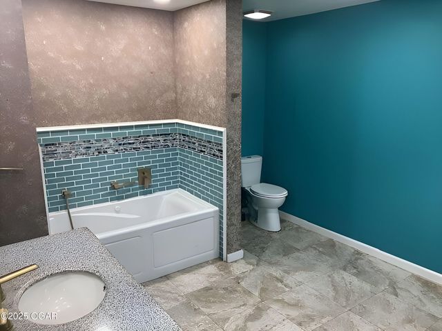 105 N Pearl Avenue, Joplin, MO 64801