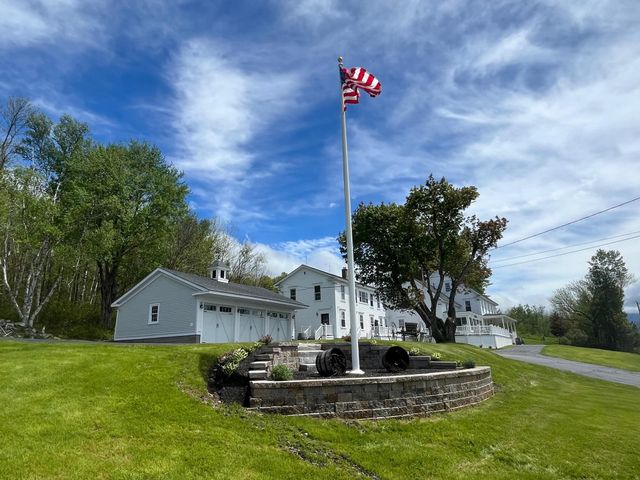 959 Presidential Highway, Jefferson, NH 03583
