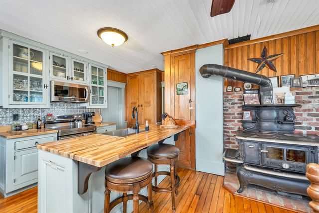 959 Presidential Highway, Jefferson, NH 03583