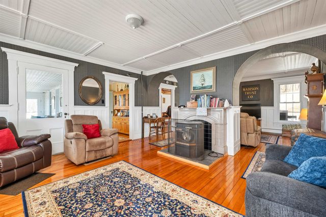 959 Presidential Highway, Jefferson, NH 03583