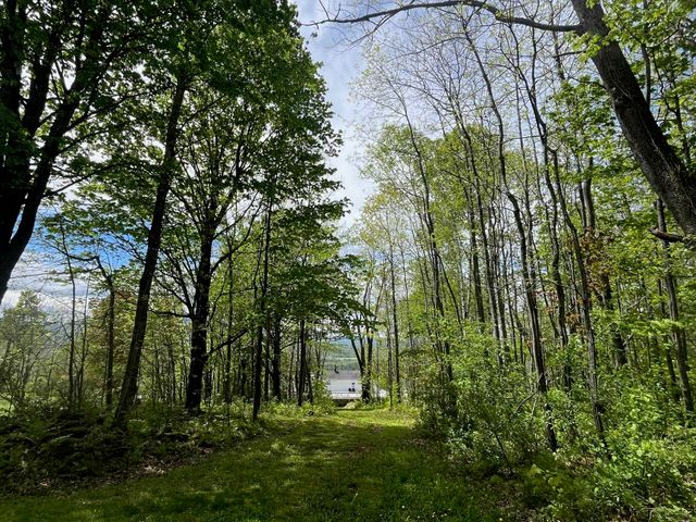 959 Presidential Highway, Jefferson, NH 03583