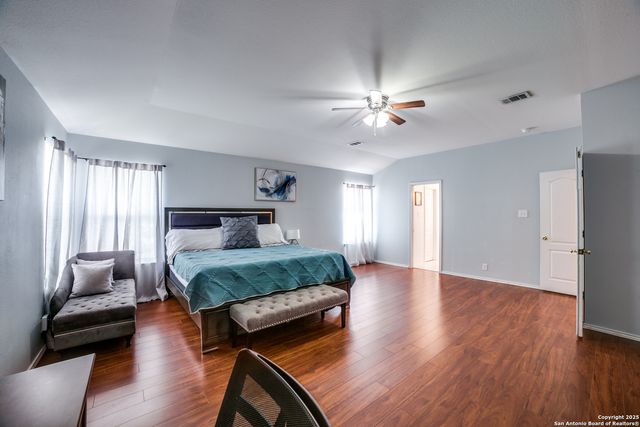 10626 Cat Mtn, San Antonio, TX 78251