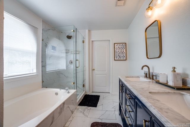 10626 Cat Mtn, San Antonio, TX 78251