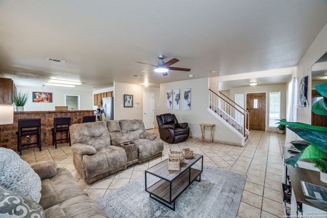 10626 Cat Mtn, San Antonio, TX 78251