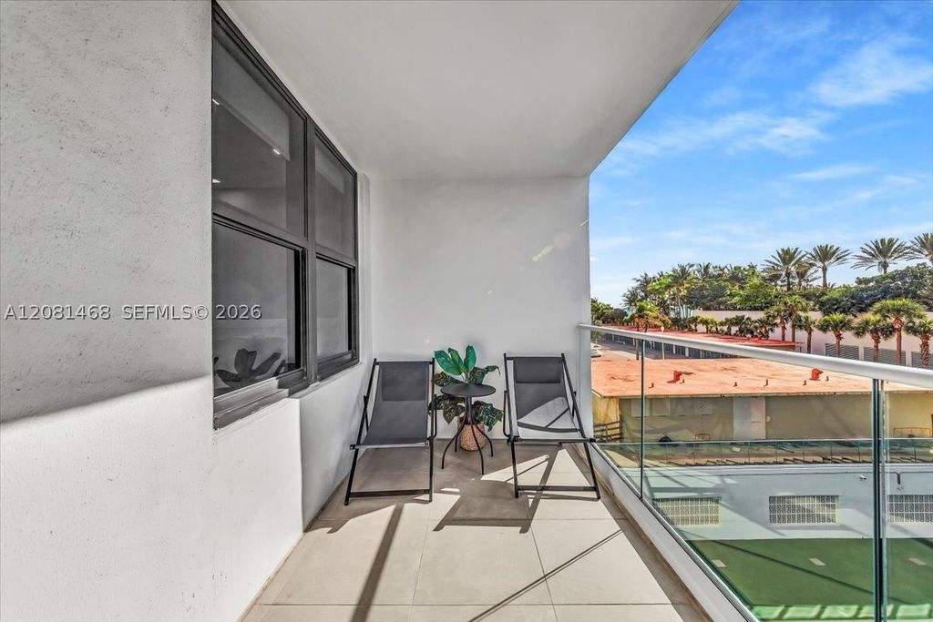 Image 28 of property listing at 9801 Collins Ave 5U, Bal Harbour, FL 33154