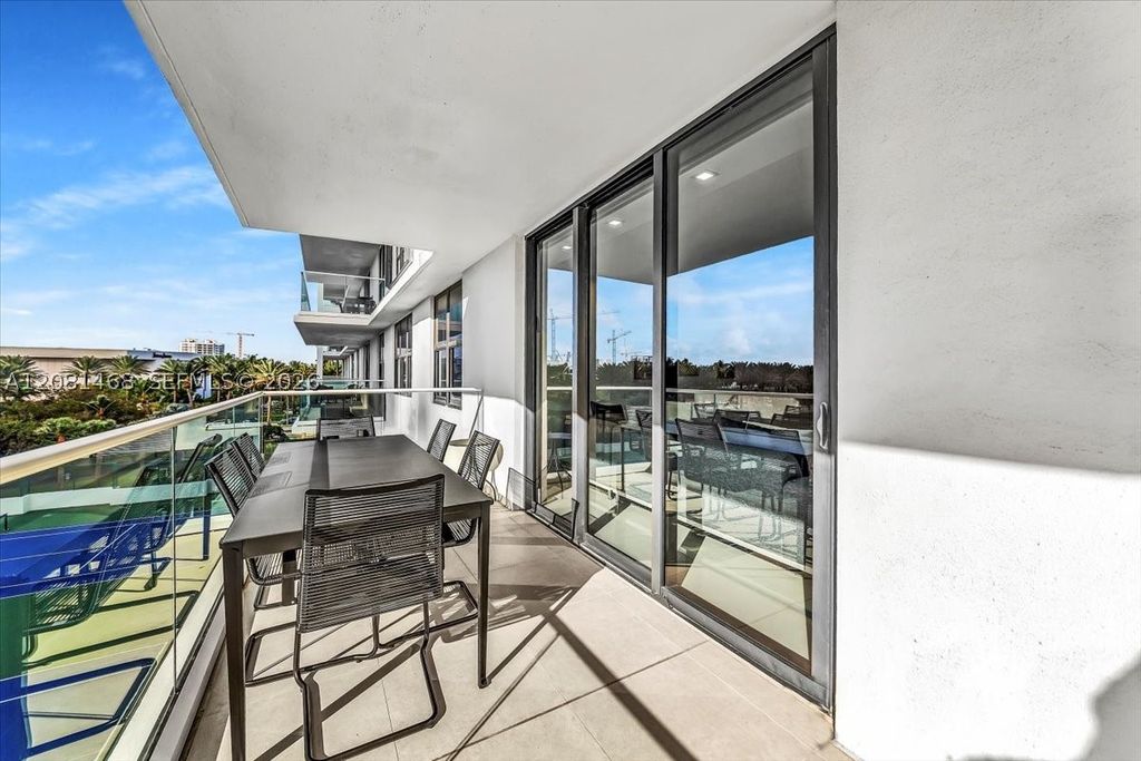 Image 31 of property listing at 9801 Collins Ave 5U, Bal Harbour, FL 33154