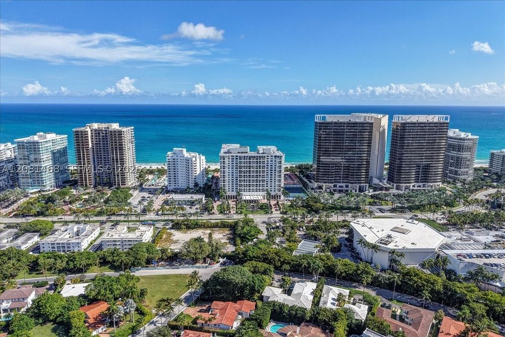 Image 51 of property listing at 9801 Collins Ave 5U, Bal Harbour, FL 33154