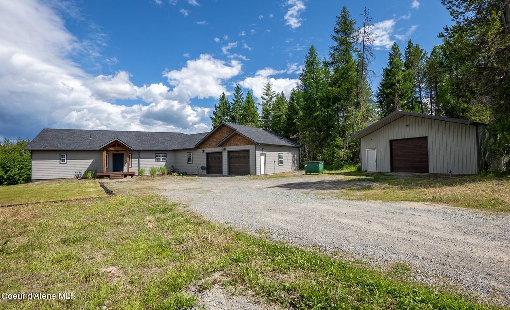 1588 Sunrise Rd, Bonners Ferry, ID 83805