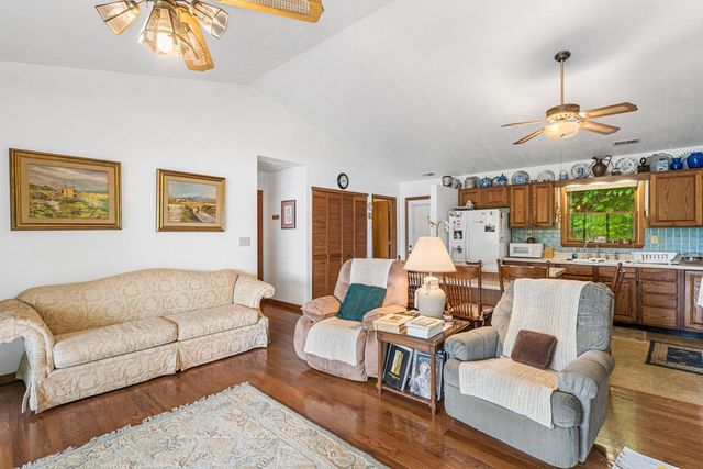 569 Sunnyside Shores, Hiawassee, GA 30546