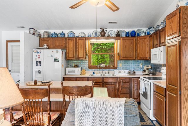 569 Sunnyside Shores, Hiawassee, GA 30546