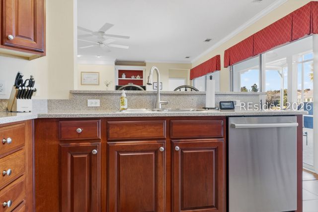 25 Wandering Daisy Dr, Bluffton, SC 29909