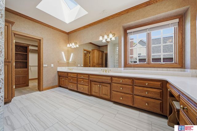 4200 S 59th Street Court, Lincoln, NE 68506