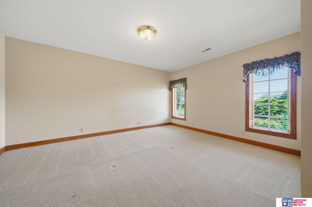 4200 S 59th Street Court, Lincoln, NE 68506