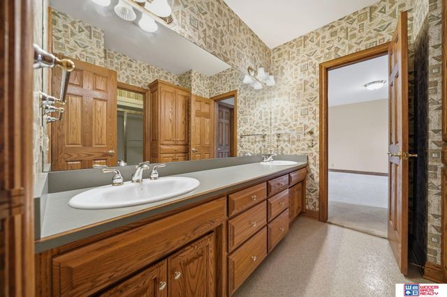 4200 S 59th Street Court, Lincoln, NE 68506
