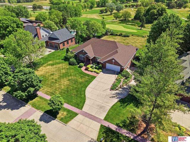 4200 S 59th Street Court, Lincoln, NE 68506