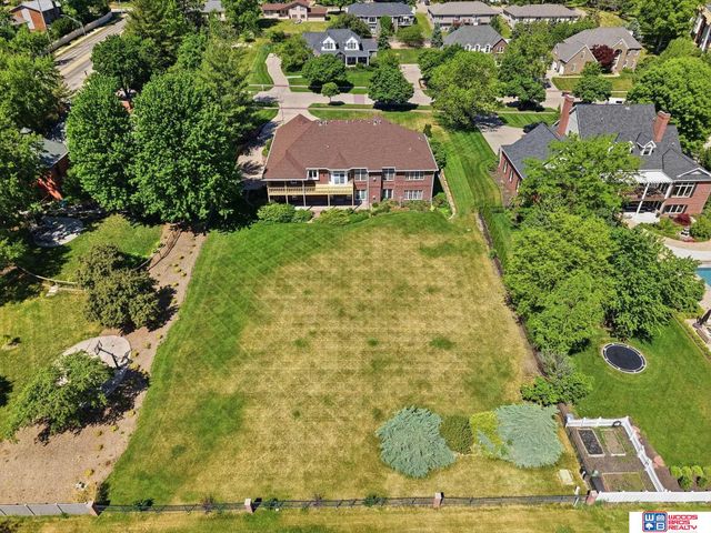 4200 S 59th Street Court, Lincoln, NE 68506