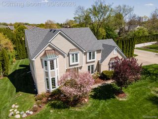 3862 Stone Haven Drive, Troy, MI 48084