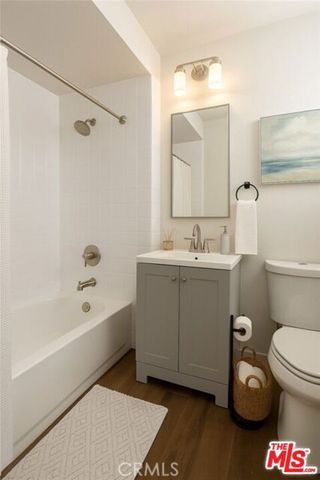 2625 San Marino Street, Los Angeles, CA 90006
