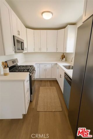 2625 San Marino Street, Los Angeles, CA 90006