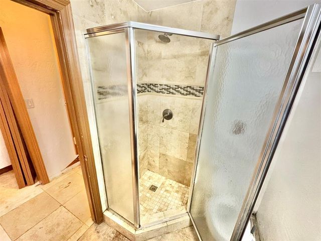 527 N Lahoma Avenue, Norman, OK 73069