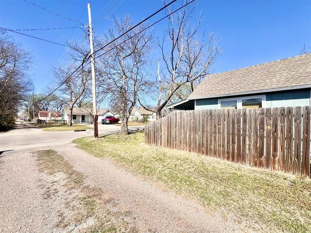527 N Lahoma Avenue, Norman, OK 73069