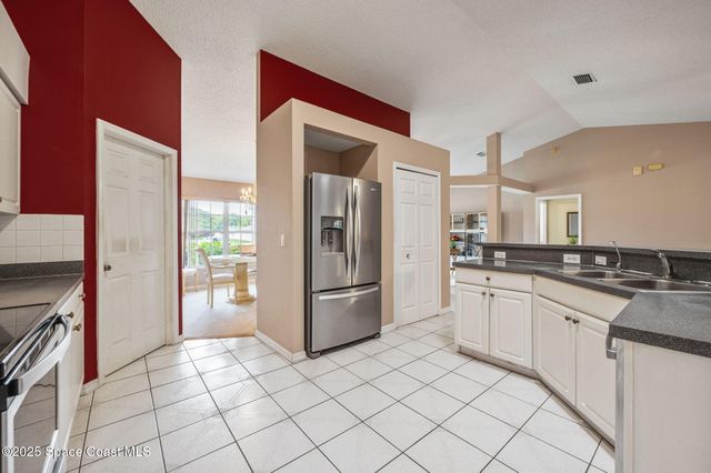 1527 Glencove Avenue NW, Palm Bay, FL 32907