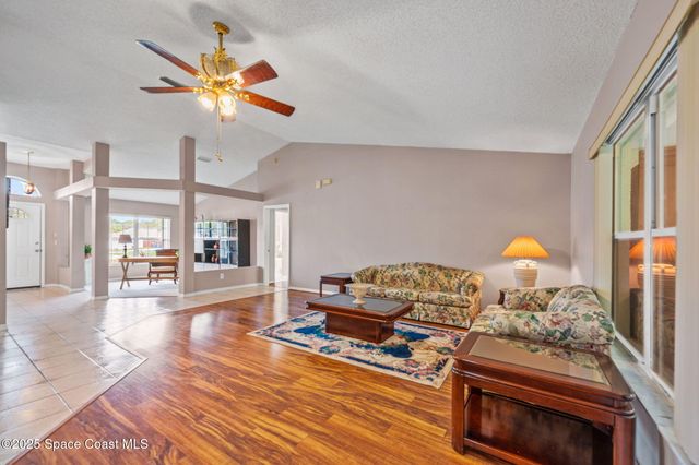 1527 Glencove Avenue NW, Palm Bay, FL 32907