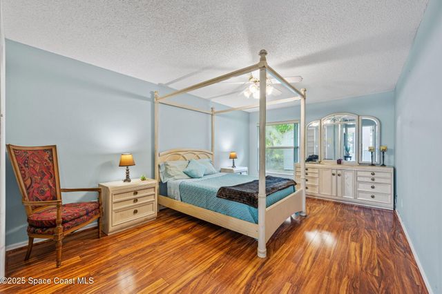 1527 Glencove Avenue NW, Palm Bay, FL 32907