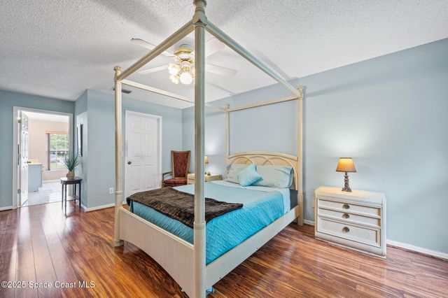 1527 Glencove Avenue NW, Palm Bay, FL 32907