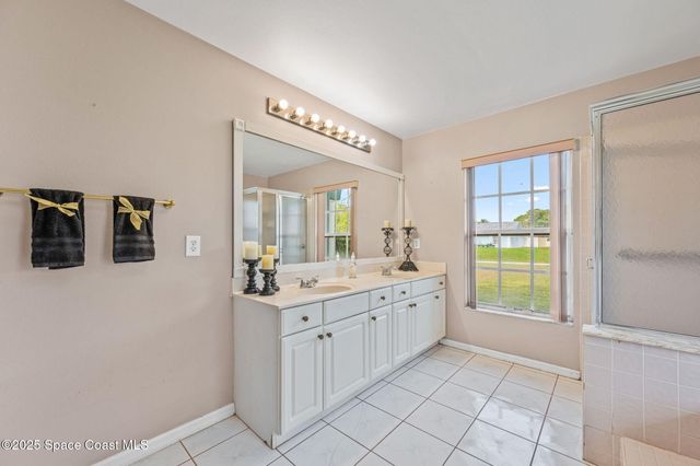 1527 Glencove Avenue NW, Palm Bay, FL 32907
