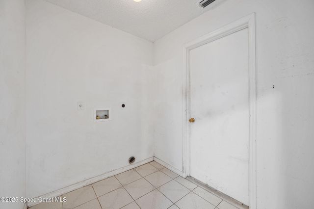 1527 Glencove Avenue NW, Palm Bay, FL 32907