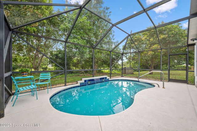 1527 Glencove Avenue NW, Palm Bay, FL 32907