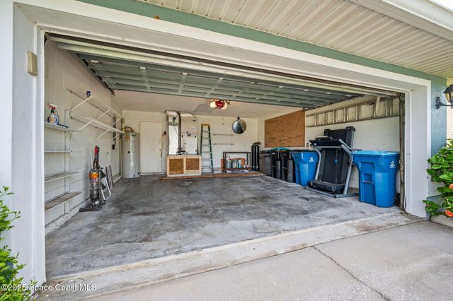 1527 Glencove Avenue NW, Palm Bay, FL 32907