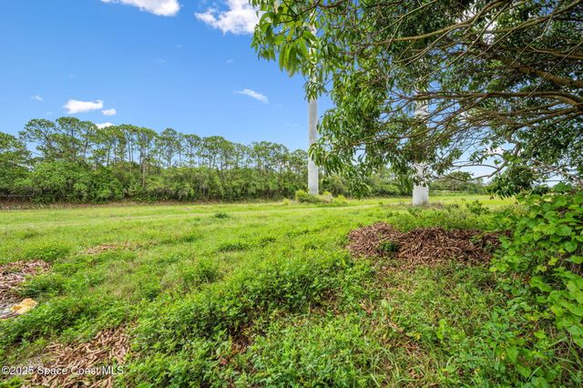 1527 Glencove Avenue NW, Palm Bay, FL 32907