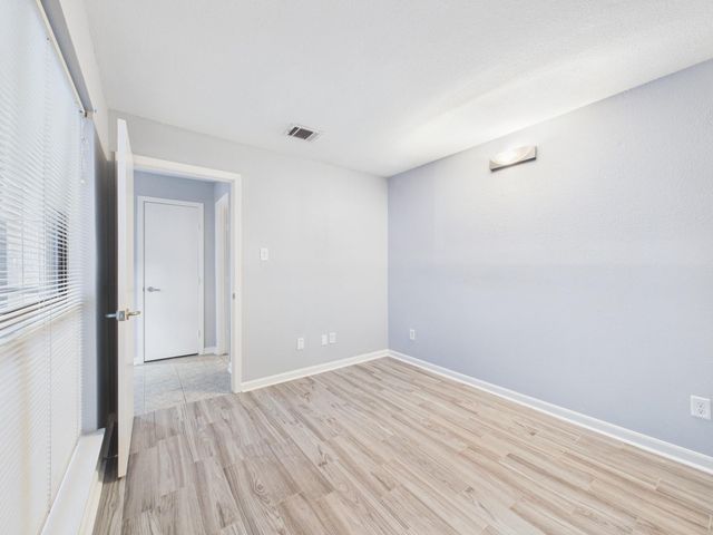 7655 S Braeswood Boulevard 45, Houston, TX 77071