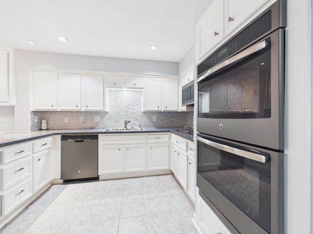 7655 S Braeswood Boulevard 45, Houston, TX 77071