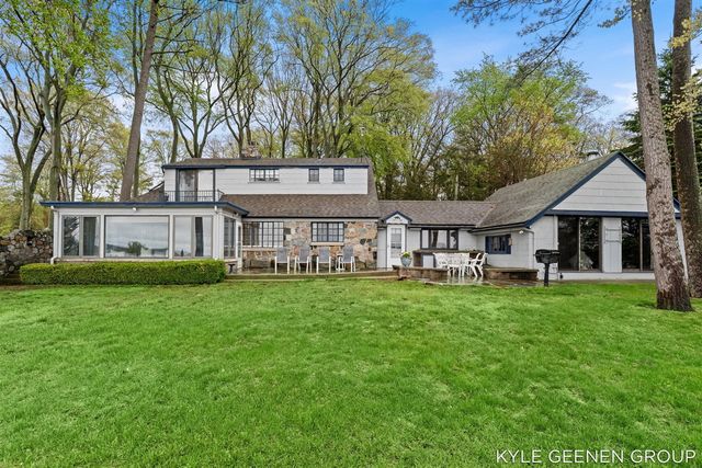 1418 Waukazoo Drive, Holland, MI 49424