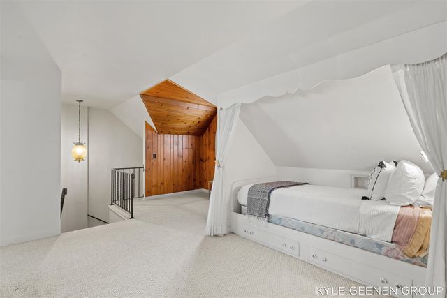 1418 Waukazoo Drive, Holland, MI 49424