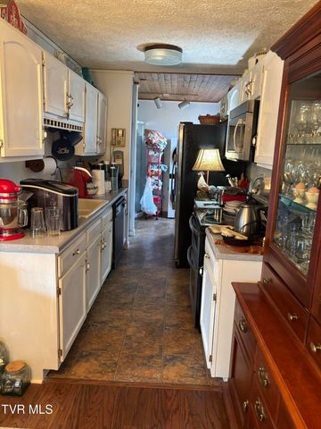 13431 Stone Drive, Bristol, VA 24202