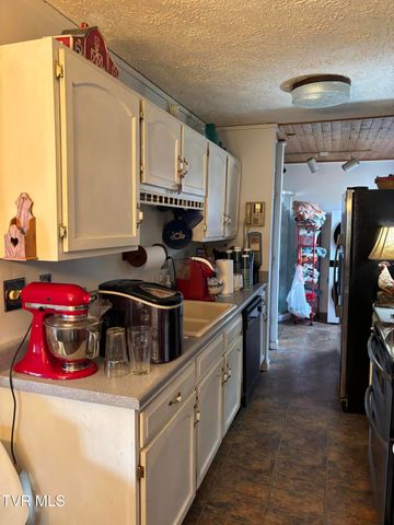 13431 Stone Drive, Bristol, VA 24202