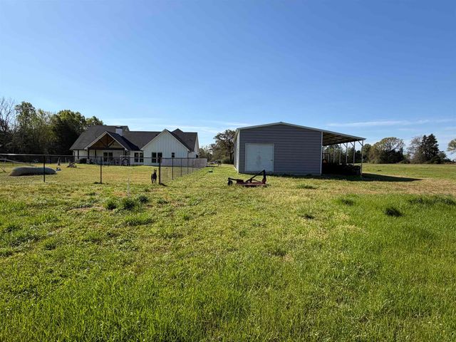 11649 E US Hwy 79, Henderson, TX 75652