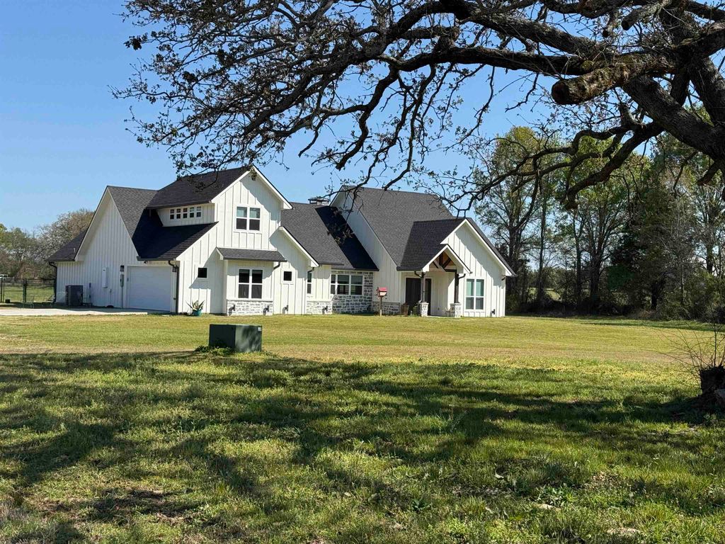 11649 E US Hwy 79, Henderson, TX 75652